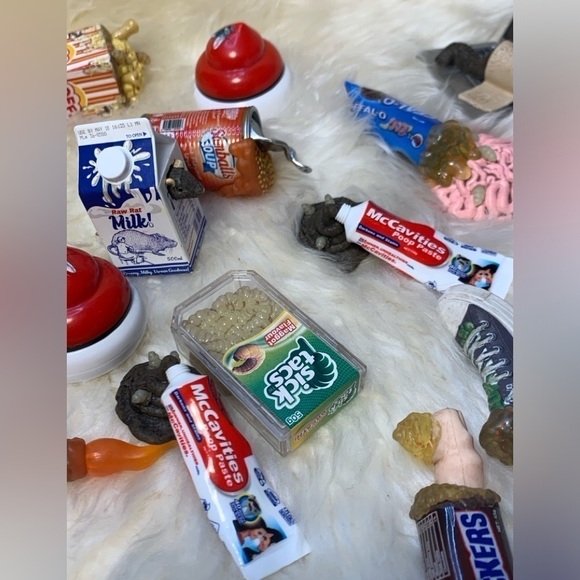 Mini Brands MEGA GROSS Minis - Picture 4 of 6